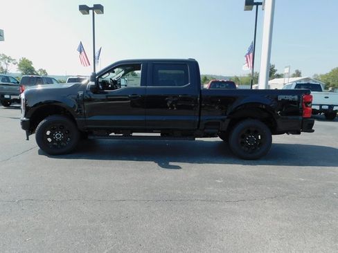 New 2026 Ford F250 Lariat w/ Black Appearance Package image 6