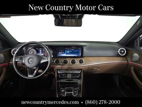 Certified 2017 Mercedes-Benz E 400 4MATIC Wagon image 19