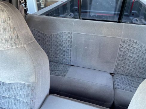 Used 2000 Ford F250 XLT image 24