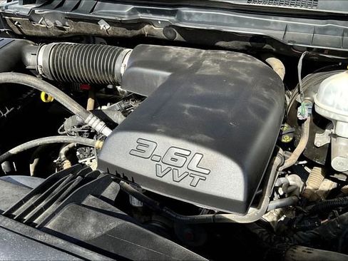 Used 2019 RAM 1500 Express w/ Express Value Package image 30