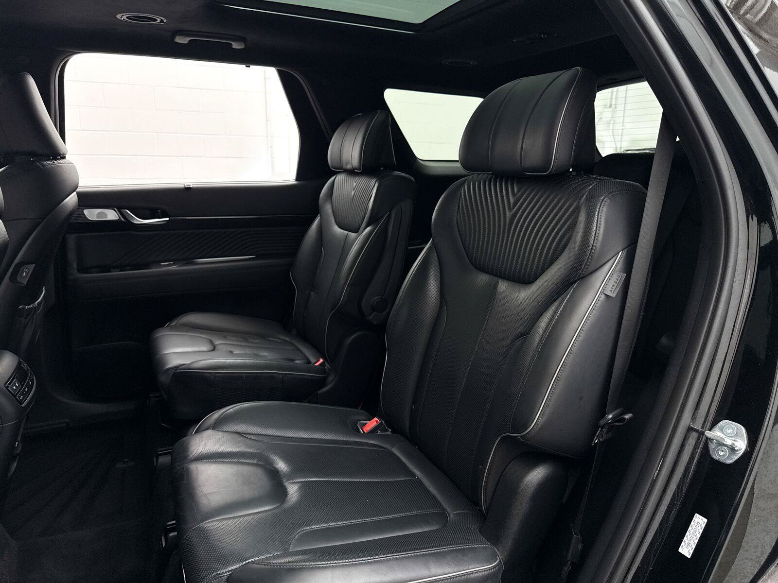 Used 2023 Hyundai Palisade Calligraphy FWD image 32