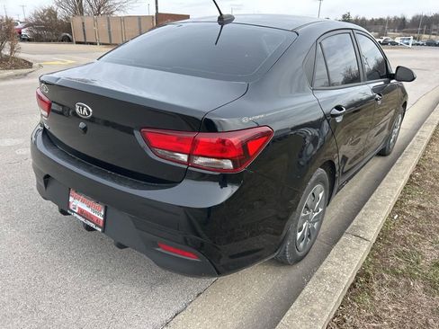 Used 2020 Kia Rio LX image 3