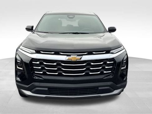 Used 2025 Chevrolet Equinox LT image 8