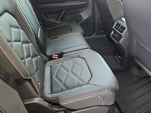 New 2026 Volkswagen Atlas Cross Sport SE AWD/4WD image 17