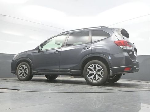 Used 2020 Subaru Forester Premium AWD/4WD image 36