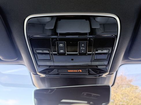 Used 2023 Land Rover Range Rover Long Wheelbase Autobiography image 76