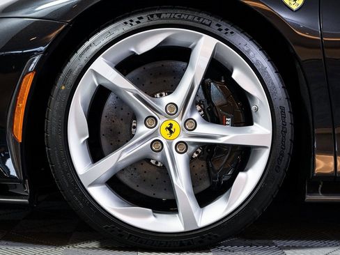 Used 2025 Ferrari SF90 Spider image 9