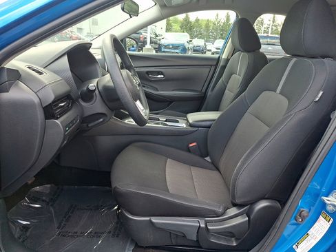 Certified 2023 Nissan Sentra SV FWD image 13
