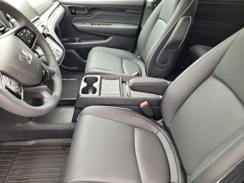 New 2026 Honda Odyssey Touring image 12