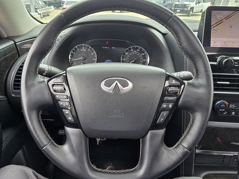 Used 2024 INFINITI QX80 Luxe image 13