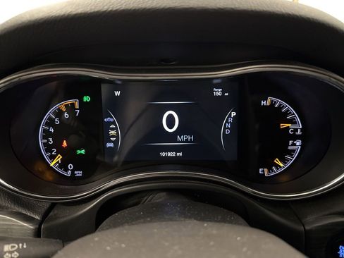 Used 2020 Jeep Grand Cherokee Limited image 14