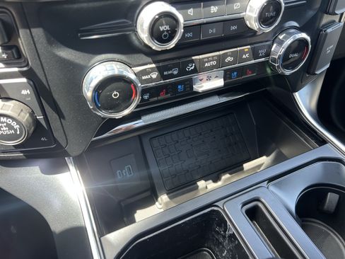 Used 2024 Ford F150 Raptor AWD/4WD image 46