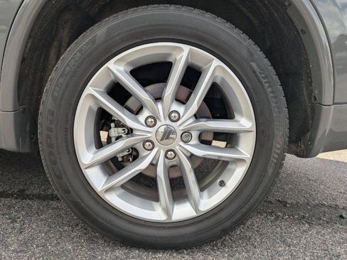 Used 2023 Dodge Durango GT AWD/4WD image 12