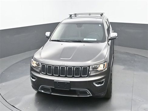 Used 2020 Jeep Grand Cherokee Limited w/ Luxury Group II image 30