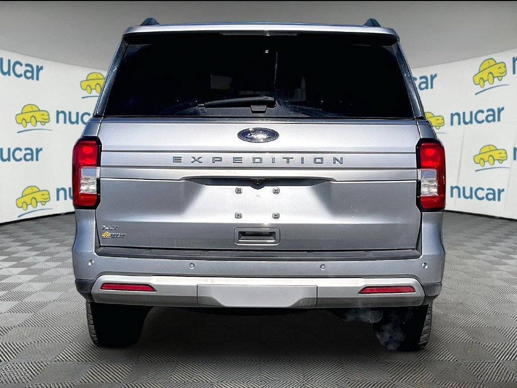 Used 2024 Ford Expedition XLT AWD/4WD image 5