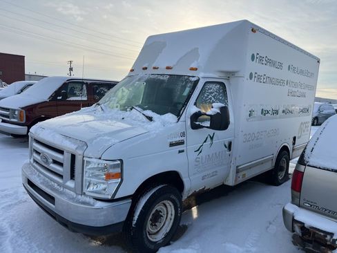 Used 2013 Ford E-350 and Econoline 350 Super Duty image 9