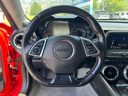 Used 2022 Chevrolet Camaro LT RWD image 27
