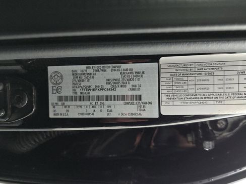 Used 2023 Ford F150 Lariat w/ Equipment Group 502A High image 19