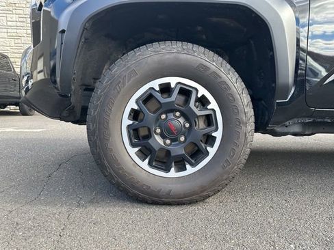 Used 2024 Toyota Tacoma TRD Sport image 36