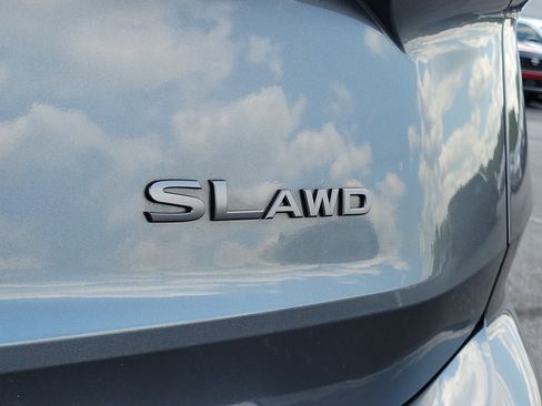 Certified 2025 Nissan Rogue SL AWD/4WD image 7