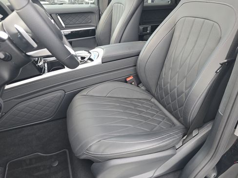 Used 2023 Mercedes-Benz G 550 image 21
