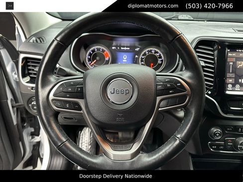 Used 2019 Jeep Cherokee Limited image 26