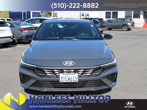 Used 2025 Hyundai Elantra SEL image 4
