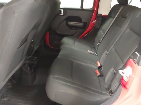 Used 2020 Jeep Wrangler Unlimited Sport S AWD/4WD image 37