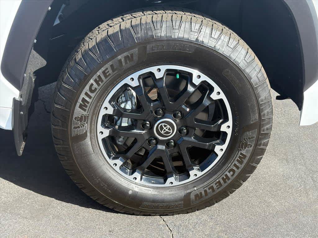 Used 2024 Toyota Tundra SR5 w/ TRD Off-Road Package AWD/4WD image 32