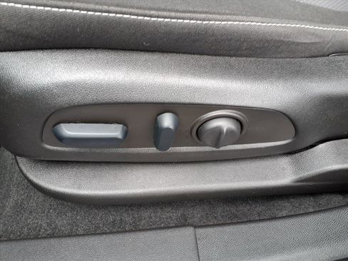 Used 2023 Chevrolet Blazer LT w/ Convenience Package image 5