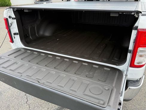 Used 2024 RAM 1500 Big Horn AWD/4WD image 4