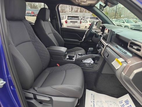 Certified 2025 Toyota Tacoma SR5 image 36