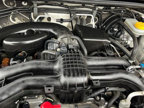 Used 2017 Subaru Crosstrek 2.0i Limited image 22