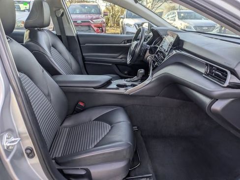 Used 2024 Toyota Camry SE image 29