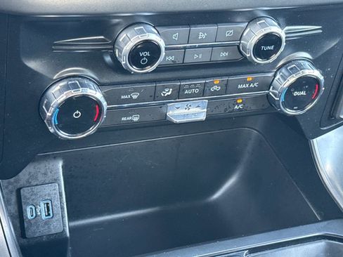 Used 2024 Ford F150 XLT w/ Mobile Office Package image 22