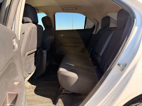 Used 2017 Chevrolet Equinox LT w/ Convenience Package image 25