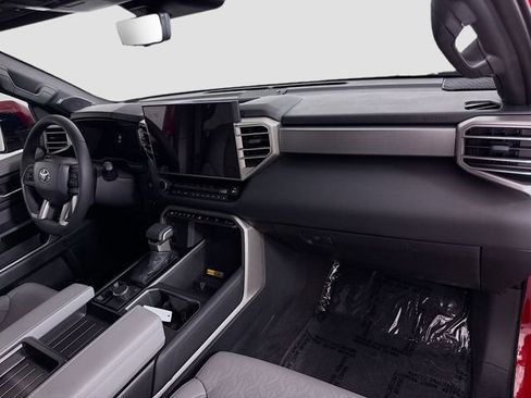 Certified 2025 Toyota Tundra Limited AWD/4WD image 31