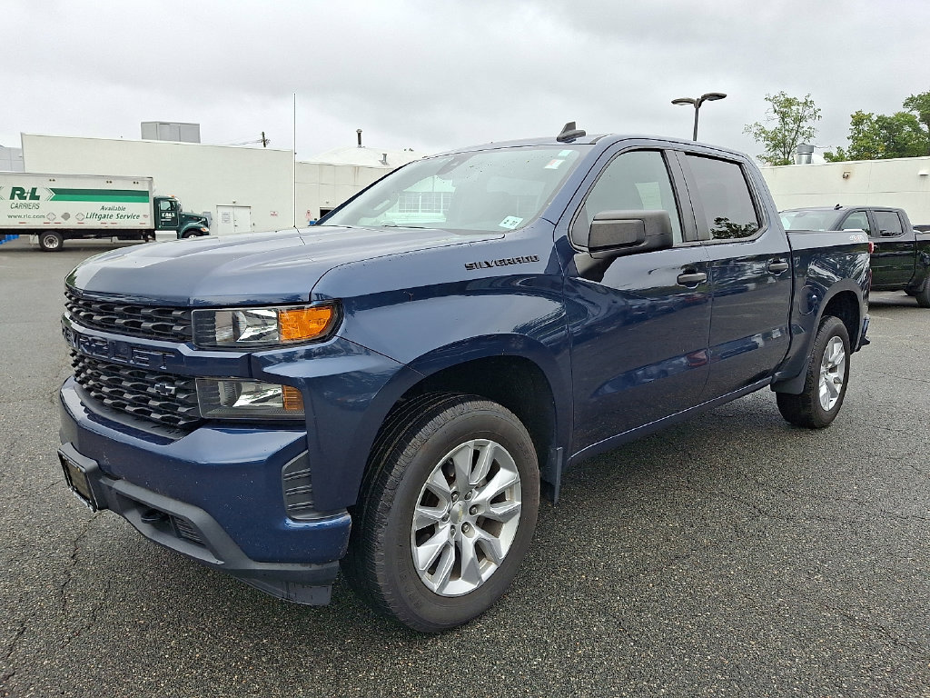 Certified 2022 Chevrolet Silverado 1500 Custom w/ LPO, Dark Essentials Package AWD/4WD image 3