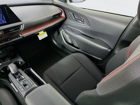 New 2026 Toyota Prius Plug-In Hybrid FWD image 22