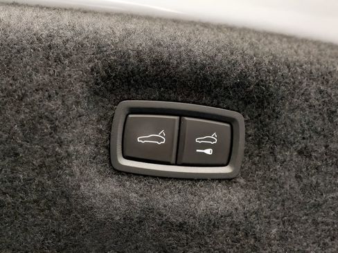 Used 2021 Porsche Taycan Turbo S AWD/4WD image 51