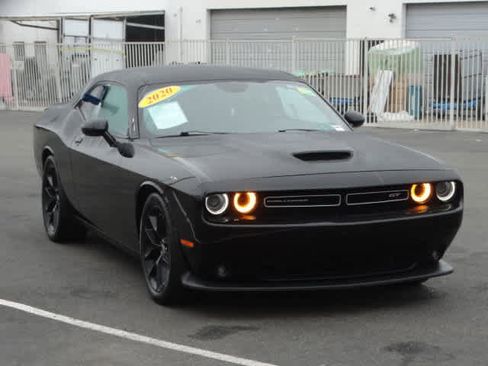 Used 2020 Dodge Challenger GT image 2