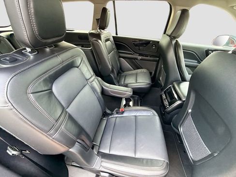 Used 2023 Lincoln Aviator Reserve w/ Equipment Group 201A AWD/4WD image 31