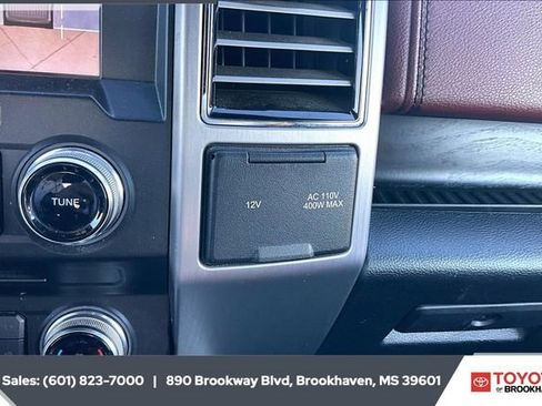 Used 2018 Ford F150 Platinum w/ Equipment Group 701A Luxury image 23