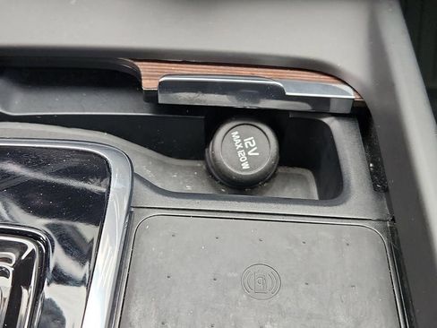 Used 2022 Volvo XC60 B5 Inscription w/ Climate Package image 25