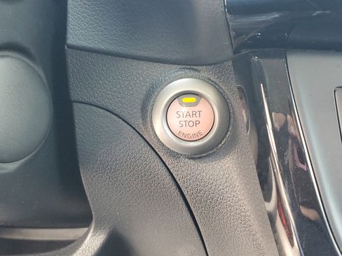 Used 2017 Nissan Sentra SL w/ Protection Package image 21