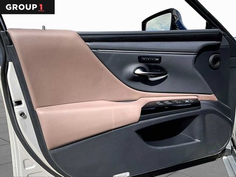 Certified 2024 Lexus ES 350 w/ Premium Package FWD image 19