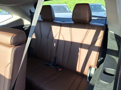 Used 2023 Acura MDX SH-AWD w/ Technology Package image 11