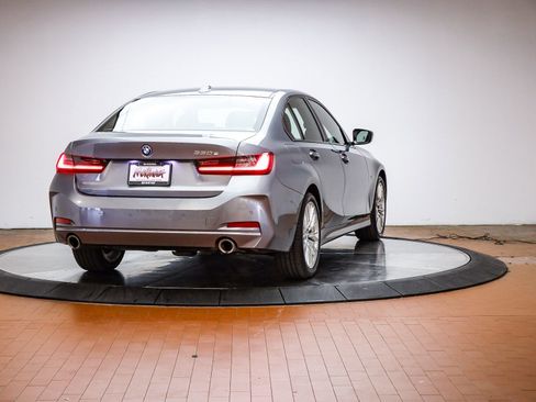 Used 2023 BMW 330e w/ Driving Assistance Package RWD image 5