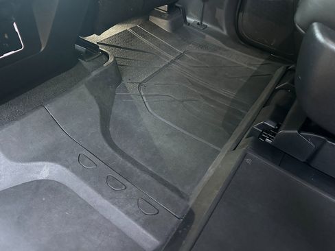 Used 2021 Chevrolet Tahoe LT image 18