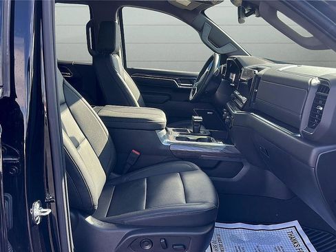 Used 2025 Chevrolet Silverado 1500 LTZ w/ LTZ Convenience Package II image 27
